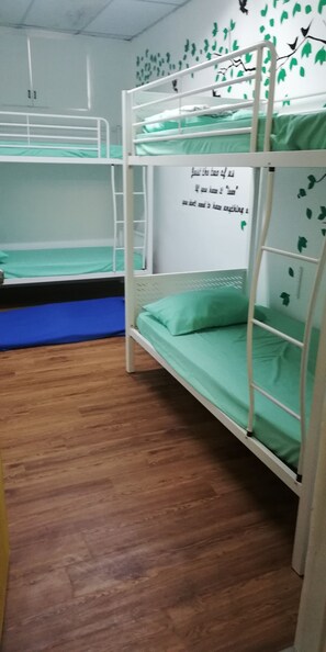 5 bedrooms