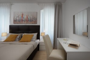 Comfort Apartment, City View | In-room safe, desk, iron/ironing board, free WiFi - Apartments Antons (Pula)