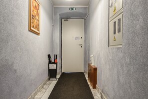 Interior entrance - Apartments Antons (Pula)