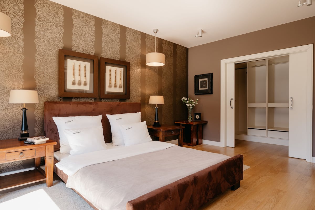 Suite Premier, 2 habitaciones, vista al río | 1 habitación y ropa de cama hipoalergénica
