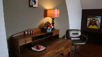 1 chambre, décoration personnalisée, ameublement personnalisé