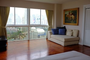 Luxury Duplex, City View | View from room - Bangkok Penthouse By Passionata Collection (Bangkok)