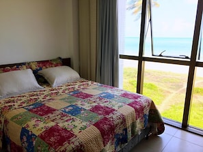 2 quartos, ferros/tábuas de passar roupa, roupa de cama