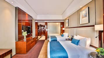 Premium bedding, down comforters, in-room safe, desk