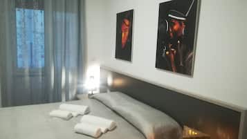 Deluxe-værelse | Minibar, individuel indretning, skrivebord, lydisolering