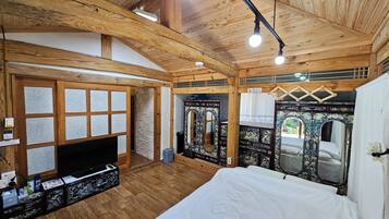 House, 3 Bedrooms | Free WiFi