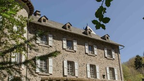 Exterior - Chateau Ol Puech (Vic-sur-Cere)