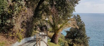 Lovely Apartment on the Ligurian Sea