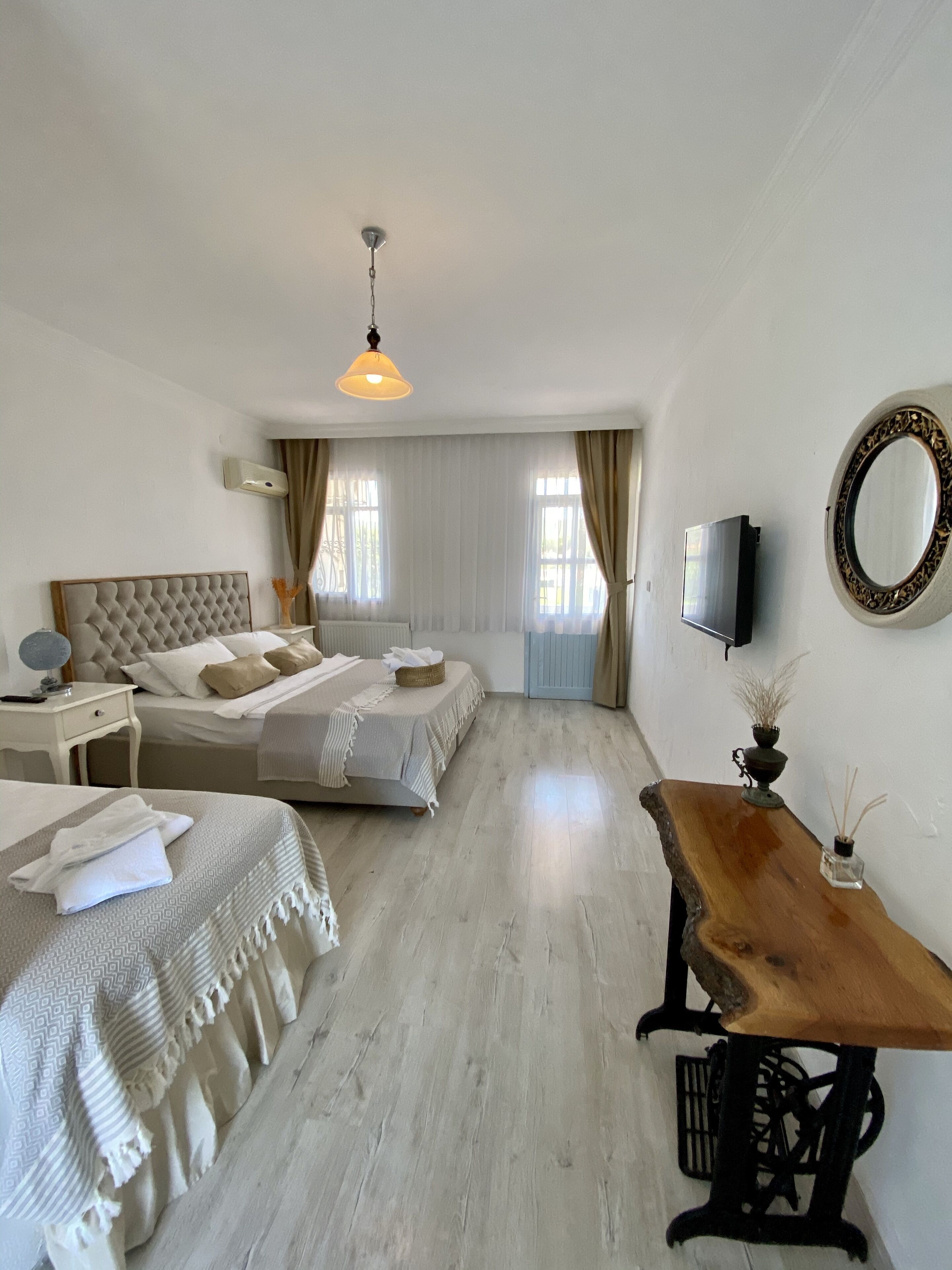 1 habitación, escritorio, wifi gratis y ropa de cama 