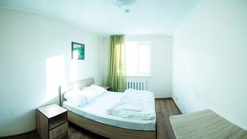 Economy Double Room, 1 Double Bed | Desk, iron/ironing board, free WiFi, bed sheets