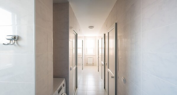 Hallway - Hostel Nomad 4x4 (Astana)