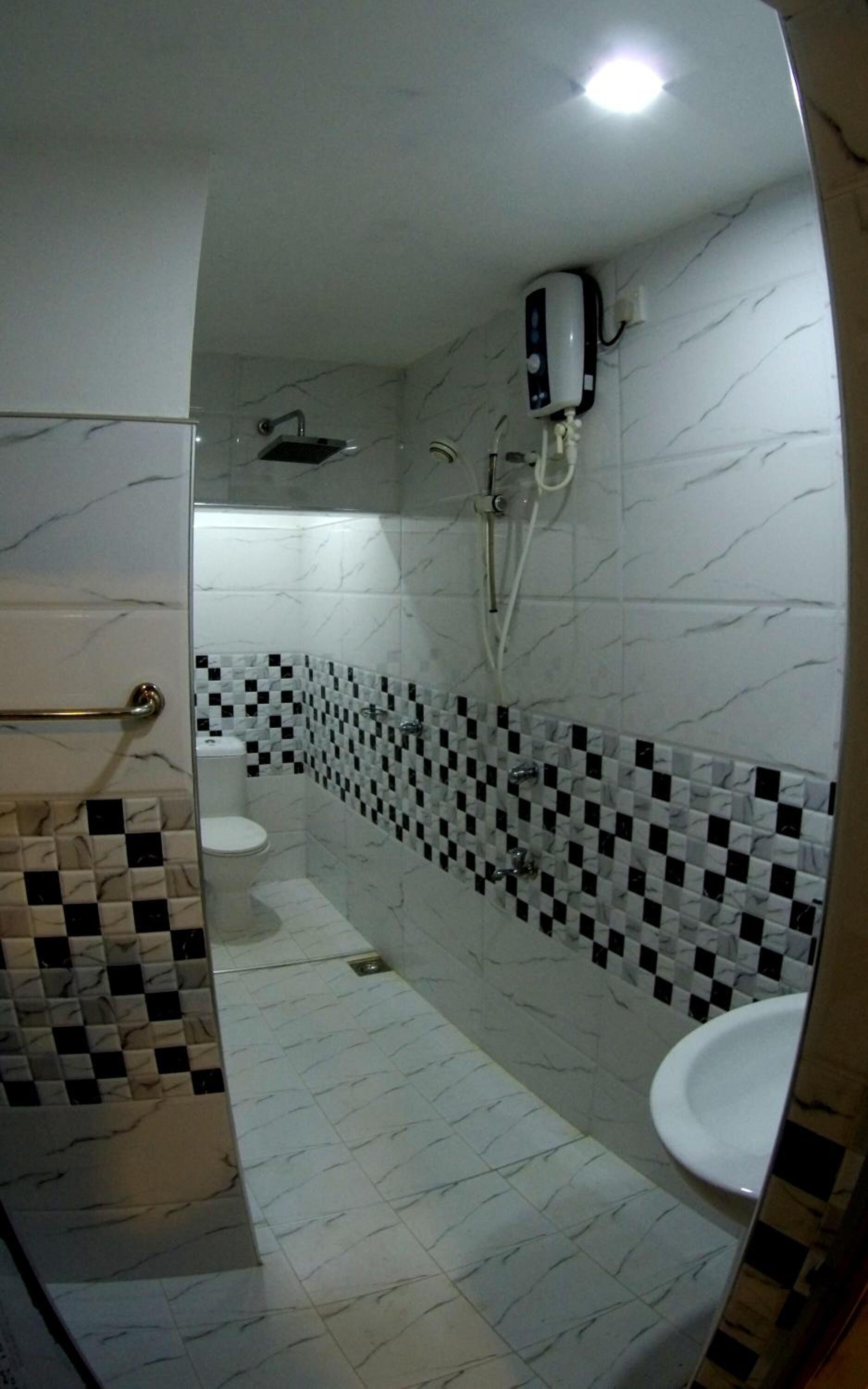 Shower, rainfall showerhead, designer toiletries, bathrobes