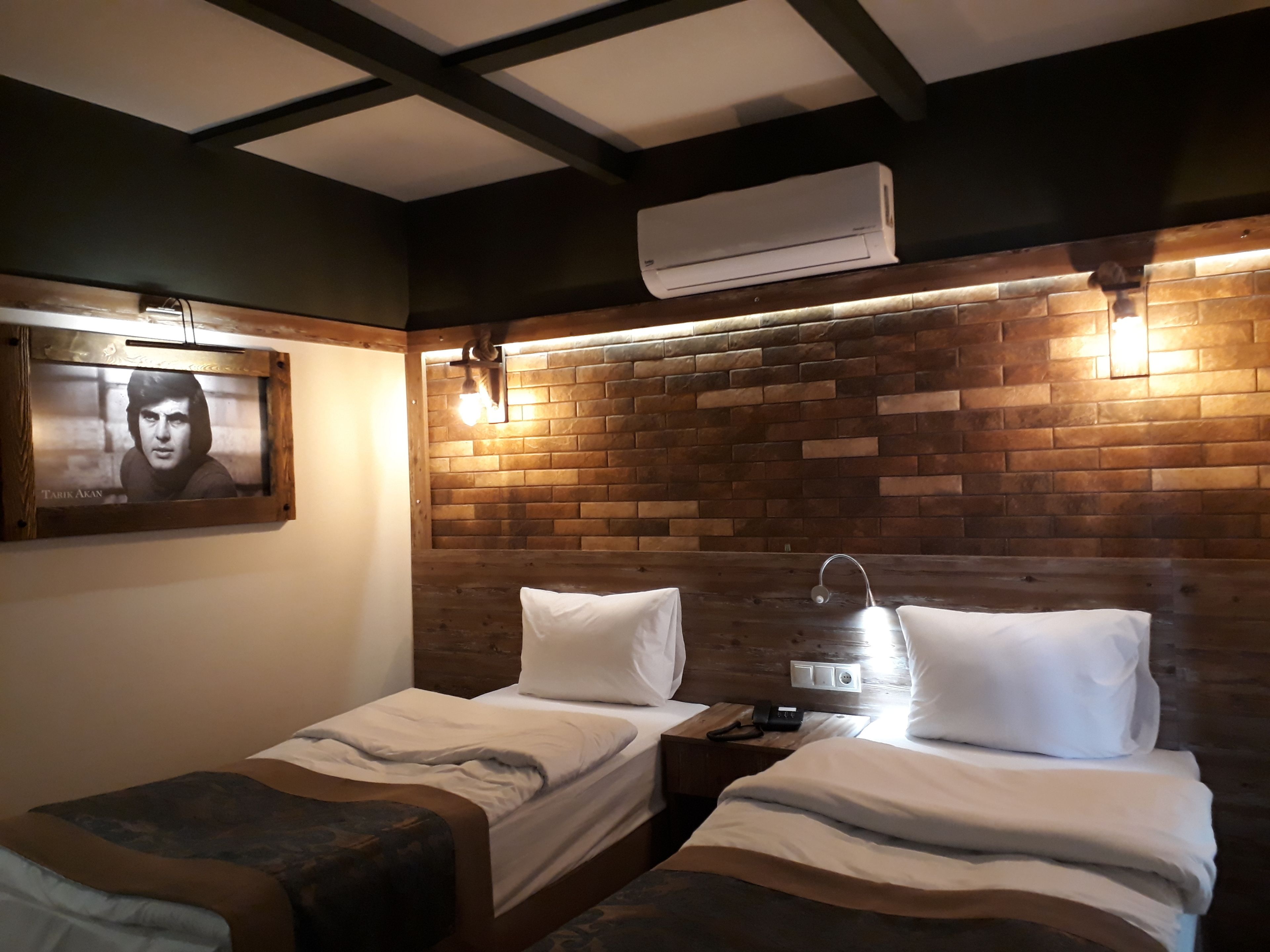 1 bedroom, in-room safe, desk, blackout curtains