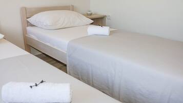 3 habitaciones, tabla de planchar con plancha y wifi gratis