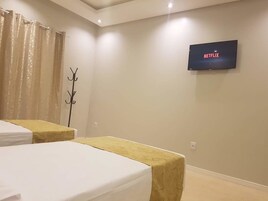 Minibar, wifi gratis y ropa de cama 