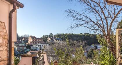 N079 - Numana, delightful sky-earth in the historic center