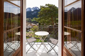 Balcony - Alpine Apartment With Stunning Views (Chateau-d'Oex)