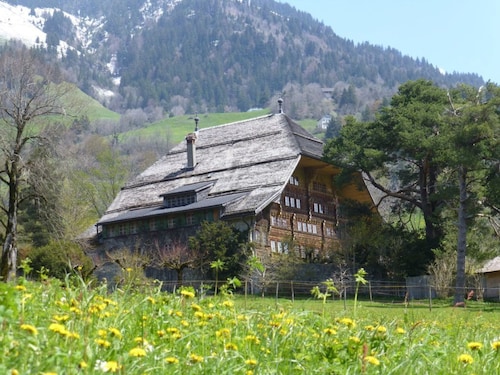 Alpine Apartment With Stunning Views