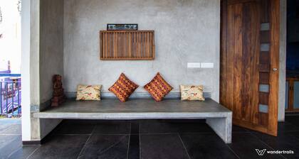 Serenity House - A Wandertrails Stay