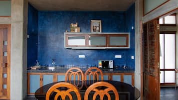 Executive Apartment (1 BHK) | In-room dining