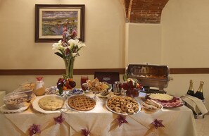 Gratis morgenmadsbuffet hver dag
