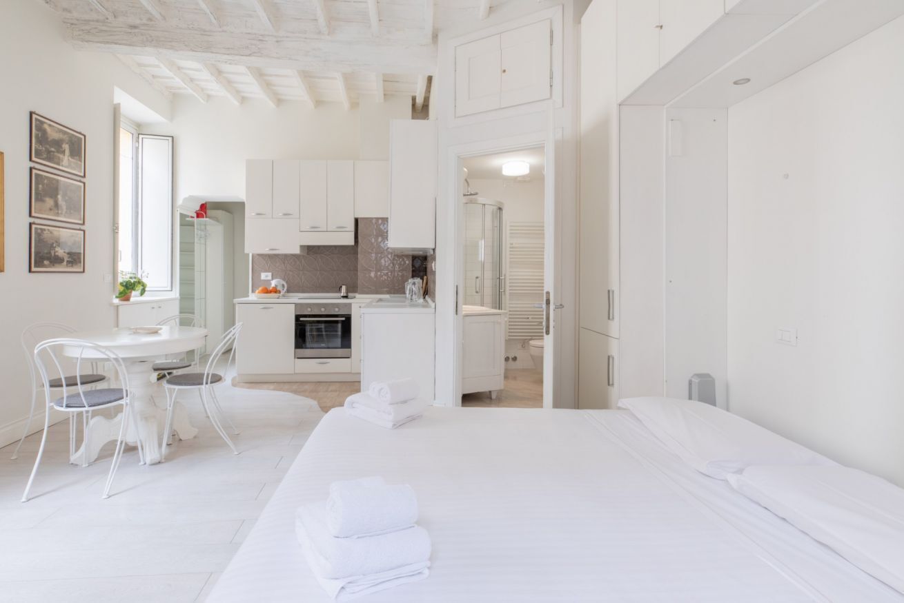 熨斗/熨衫板、Wi-Fi、床單