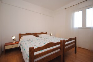 Appartement, 3 slaapkamers | 3 slaapkamers, een strijkplank/strijkijzer, gratis wifi, beddengoed
