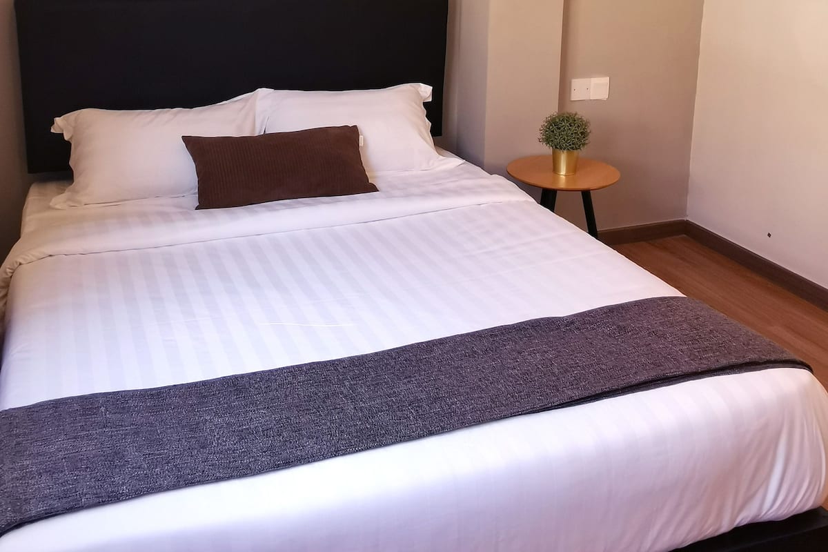 Soundproofing, iron/ironing board, free WiFi, bed sheets