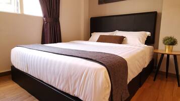 Soundproofing, iron/ironing board, free WiFi, bed sheets