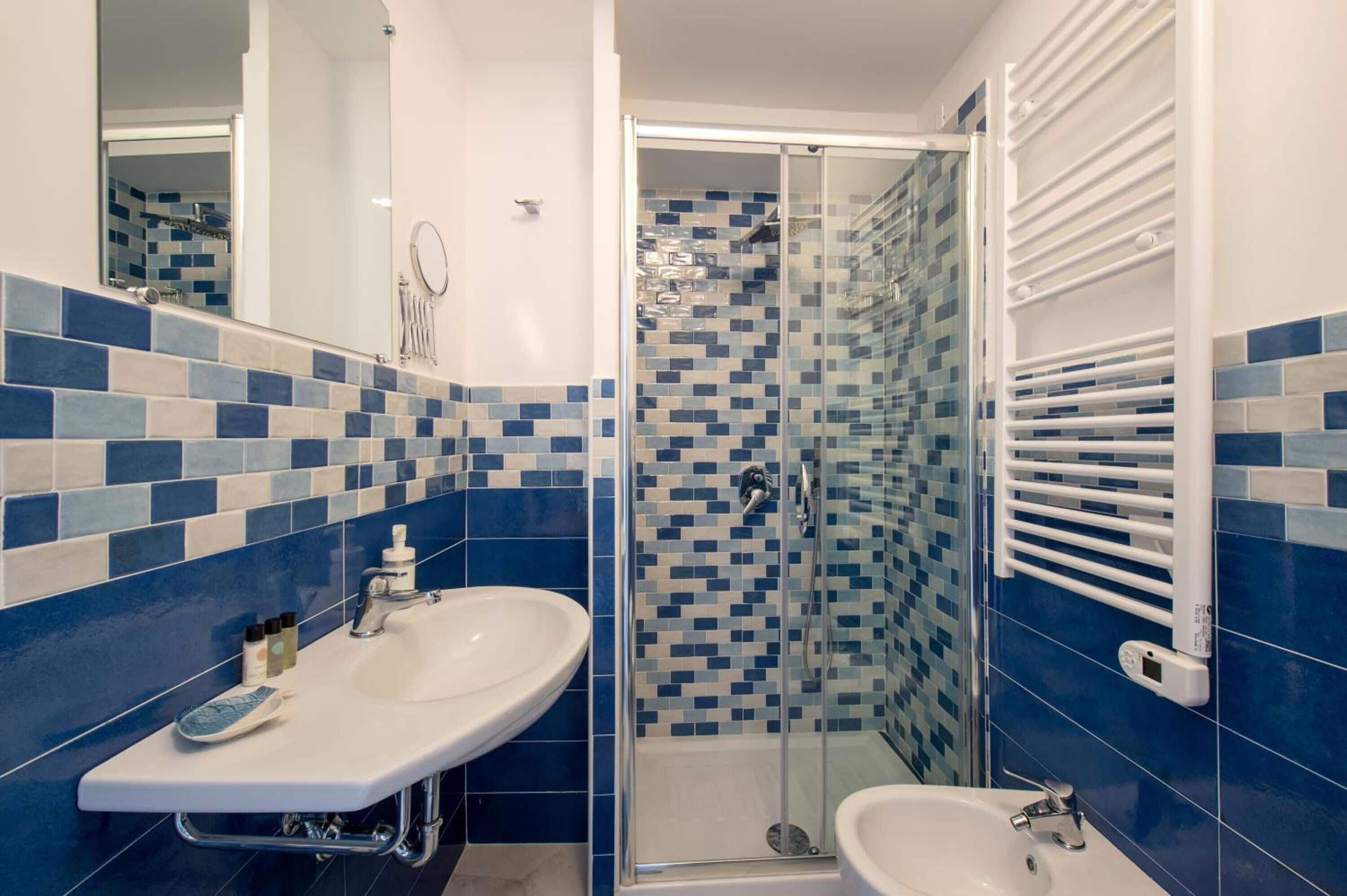 Photo - Caruso sea view