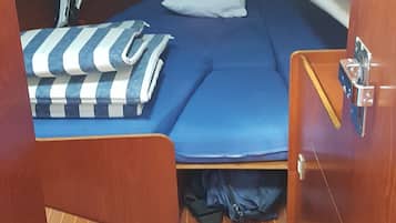 Premium bedding, Select Comfort beds, free WiFi