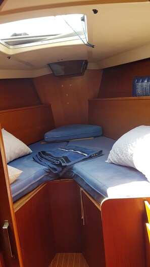 Panoramic Cabin | Premium bedding, Select Comfort beds, free WiFi - B & Boat Cetara and Travel (Cetara)