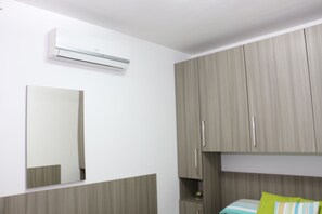 Phòng đôi hoặc 2 giường đơn Tiêu chuẩn | Minibar với thức uống miễn phí, trang trí khác biệt 