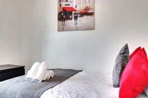 Apartamento | Ferros/tábuas de passar roupa, Wi-Fi de cortesia, roupa de cama