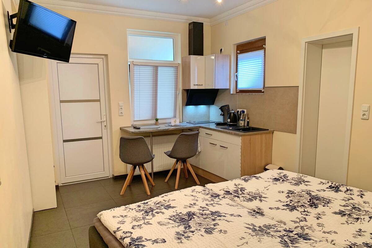 Studio (blau) | Cots/infant beds, free WiFi