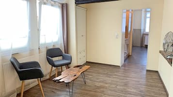 Căn hộ, 2 phòng ngủ (lila) | Khu phòng khách | TV màn hình phẳng