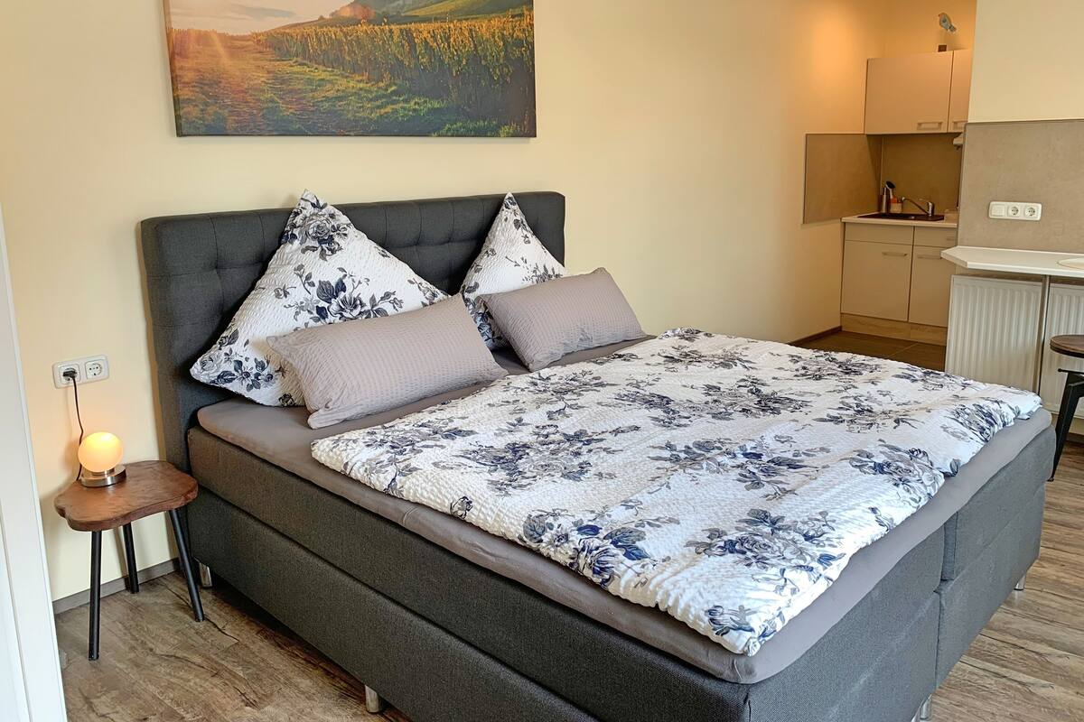 Apartment, Terrace (gelb) | Cots/infant beds, free WiFi