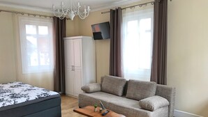 Cribs (surcharge), WiFi (free) - Ferienwohnung zum Malerwinkel (Ruedesheim am Rhein)