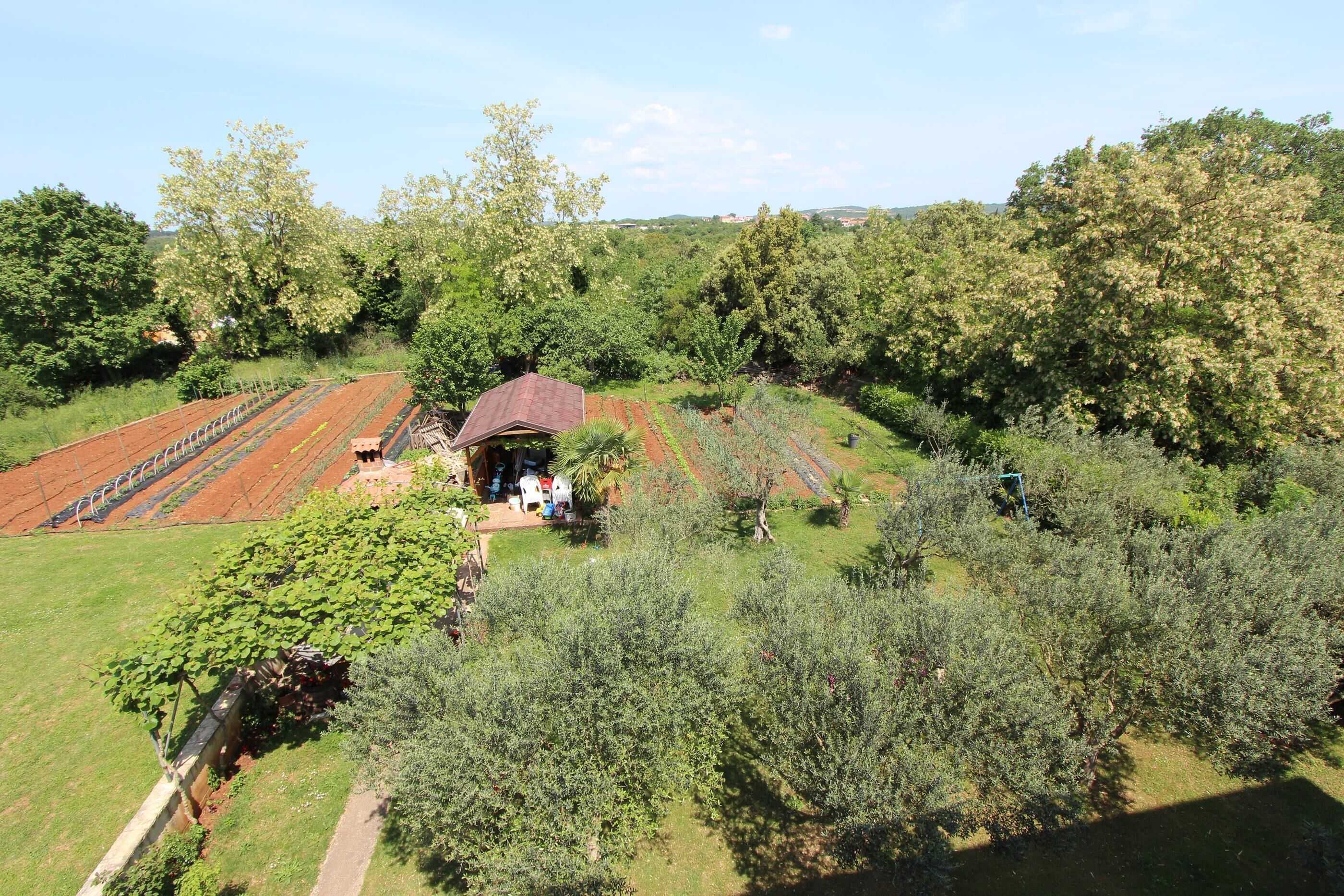 Zweibettzimmer, Balkon | Blick auf den Garten
