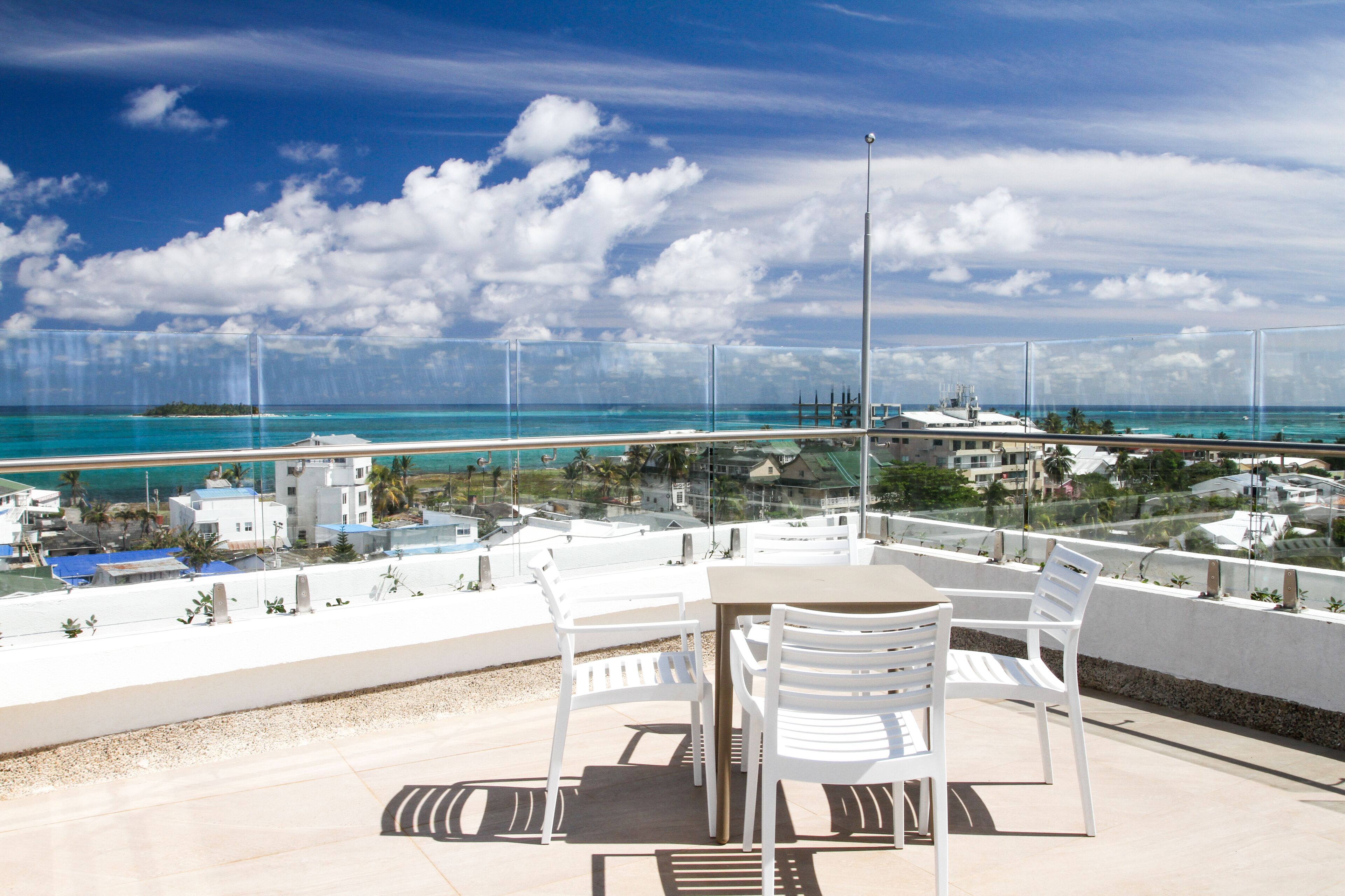 Foto - Azure Lofts & Pool