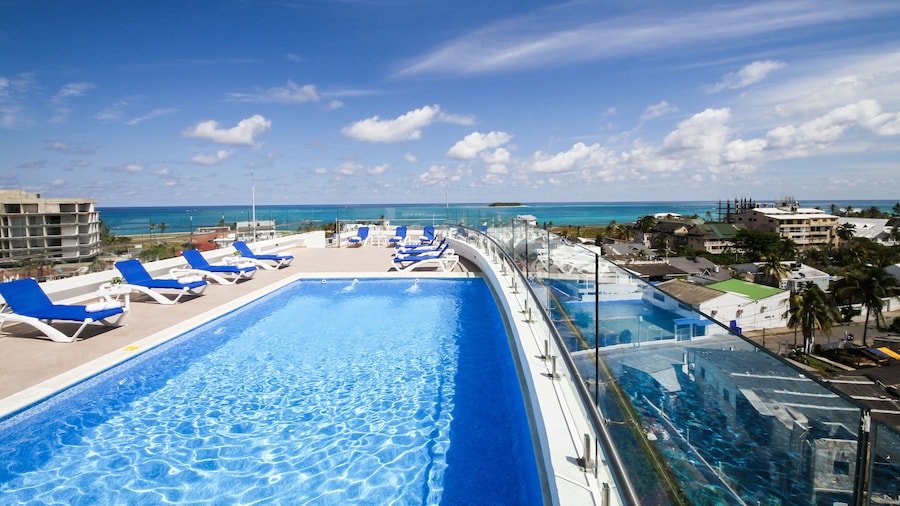 Azure Lofts & Pool Hotel