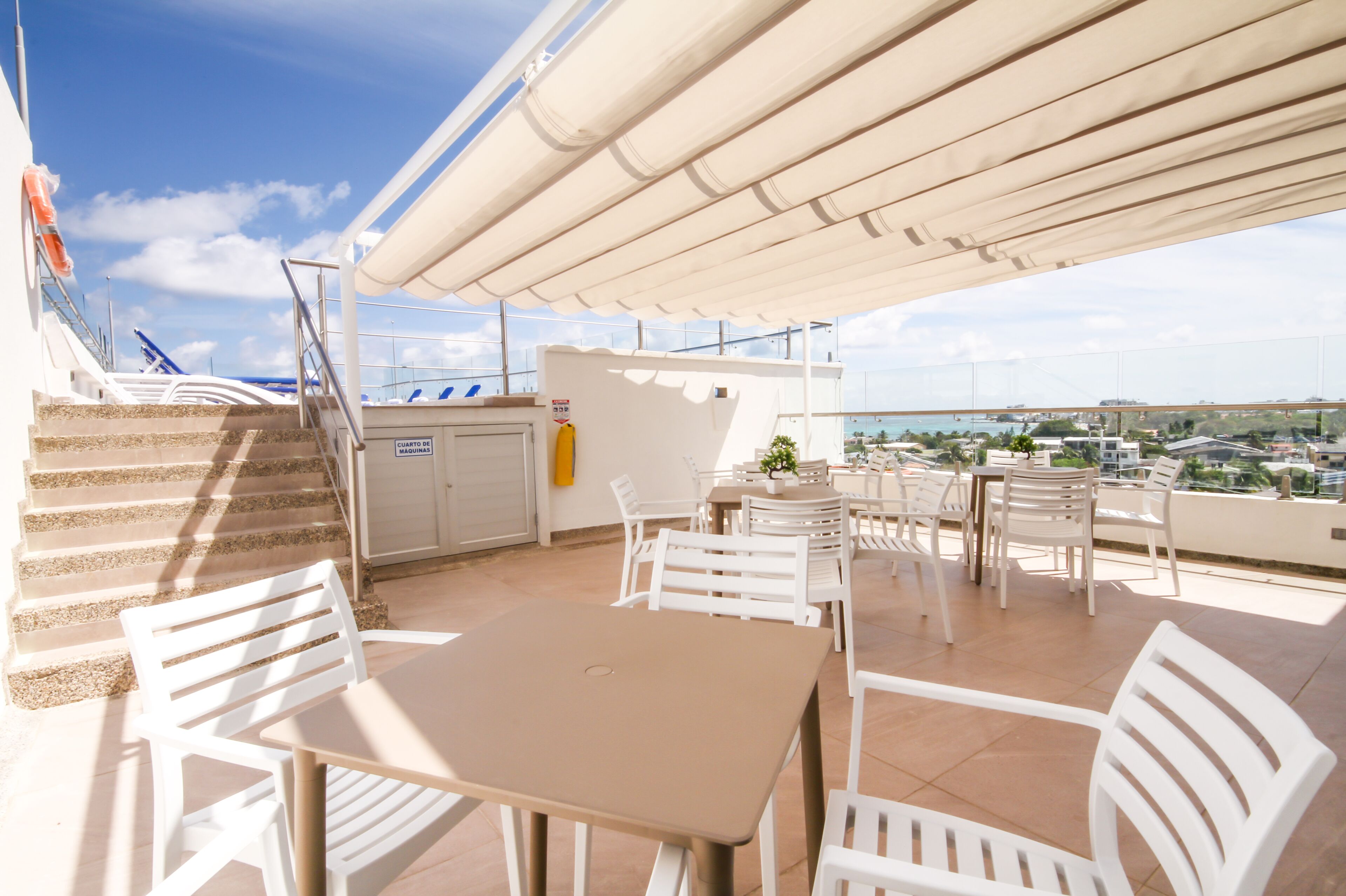 Foto - Azure Lofts & Pool