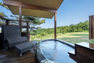 Bañera de hidromasaje exterior
