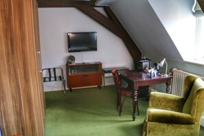Standard Double Room, 1 Queen Bed