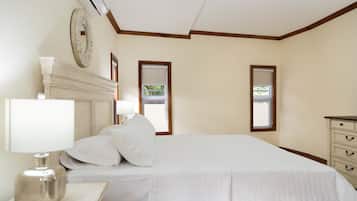 Luxury Townhome, Multiple Beds | Free WiFi