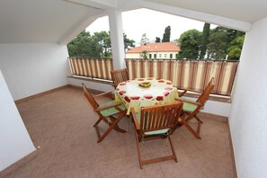 Appartamento, 2 camere da letto, vista mare | Terrazza/patio