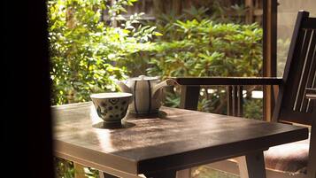 Khu ẩm thực ngoài trời