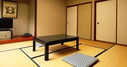 Ryokan OGI Onsen Ryokan Kamomeso Sadog