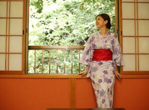 Interior - Kasumi Nihon Yuhi Hyakusen No Yado Minatokan (Kami)