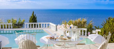 Villa, 3 habitaciones, alberca privada, vista a la alberca | Alberca privada